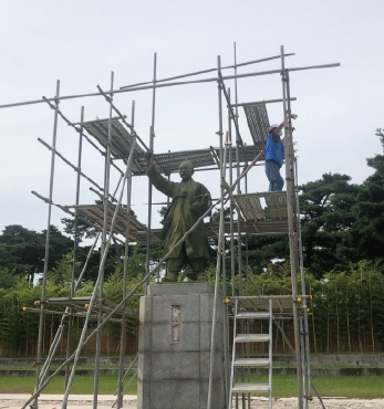 정읍시, 황토현전적지 내 전봉준 장군 동상 철거 섬네일 파일