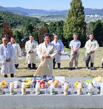 장흥 석대들 전투 희생 동학농민군 묘역 벌초 진행 섬네일 파일